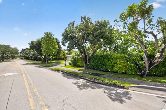 Building Photo - 7690 SW 128th St