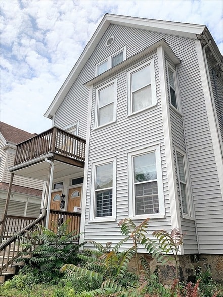 Building Photo - 7 Reedsdale St