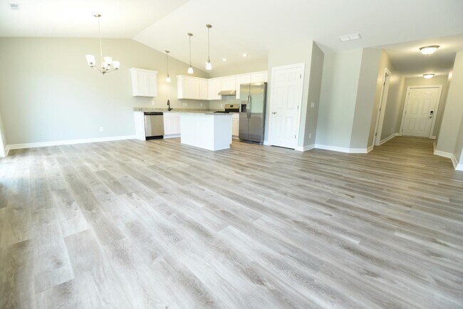 Building Photo - 1750 Meadowlark Ln