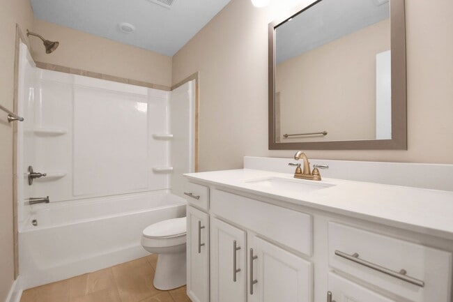 Building Photo - Pet Friendly Four Bedroom!