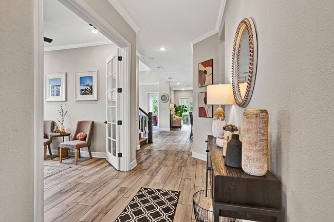 Building Photo - Like New Luxury Home For Rent In St. John County.
