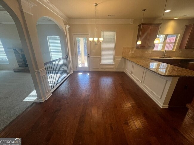 Building Photo - 130 Silver Peak Dr