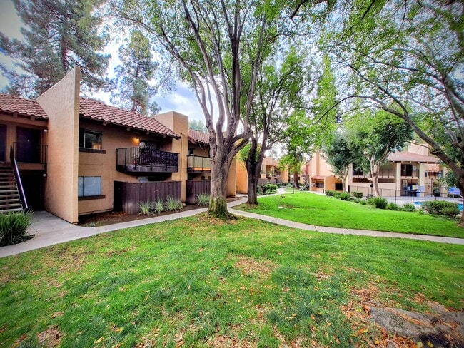Building Photo - Beautiful 2bd Condo In Gated Community With Pool, Gym, and On-site Laundry