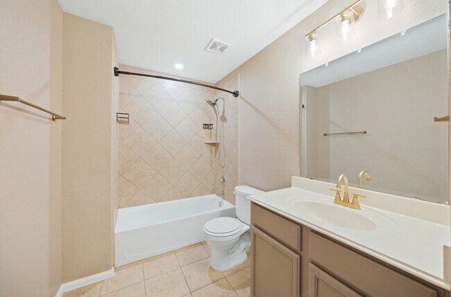 Building Photo - 12241 Cashton