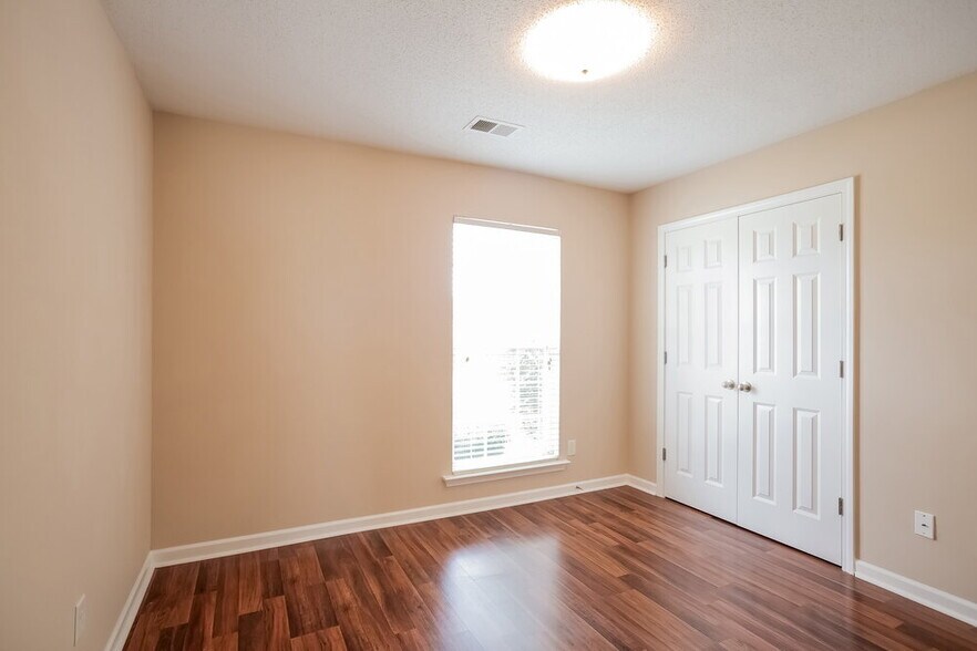 Building Photo - 2745 Dry Well Cove