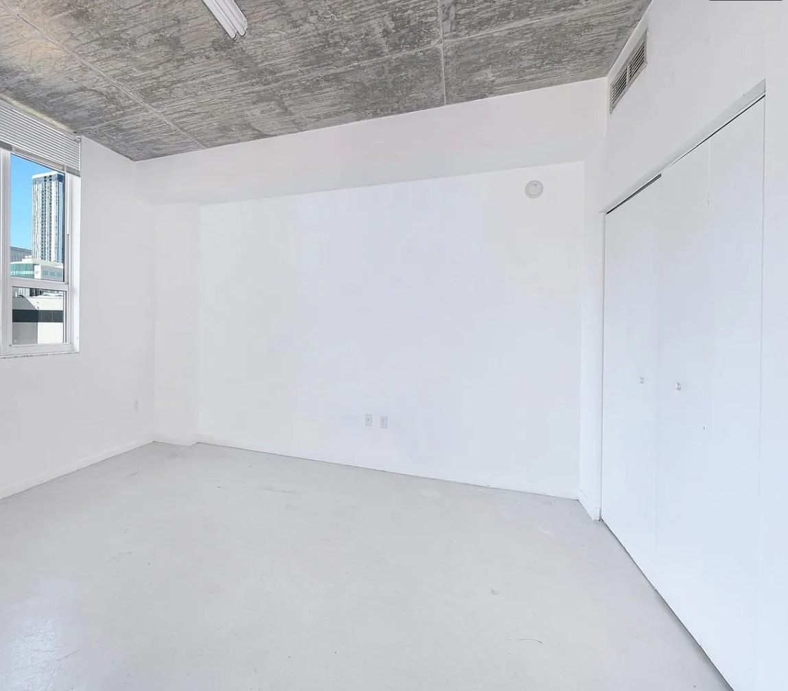 Building Photo - 234 NE 3rd St