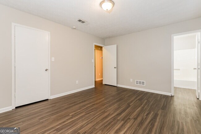 Building Photo - 3693 Ashbill Ct