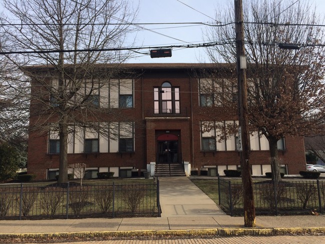 Entrance - Wilson School Apartments