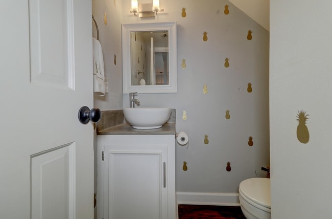 Building Photo - Beautiful Mt. Pleasant Home!