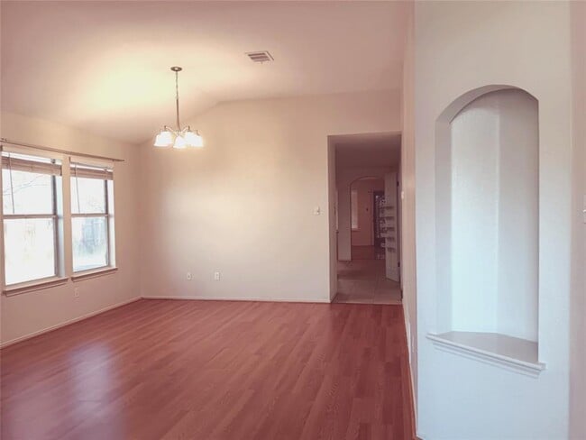 Building Photo - 14645 Montoro Dr