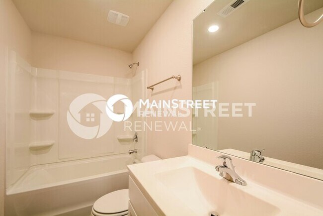 Building Photo - 4 Bedroom Pet-Friendly Home in Zebulon, NC...