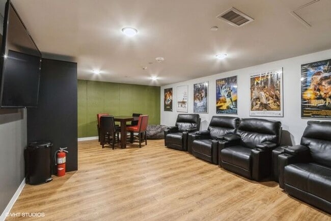 Building Photo - $1,130 | Studio Apartment - Fully Furnishe...