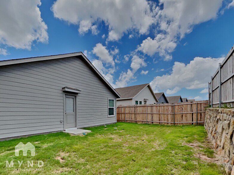 Building Photo - 1267 Hackberry Trl