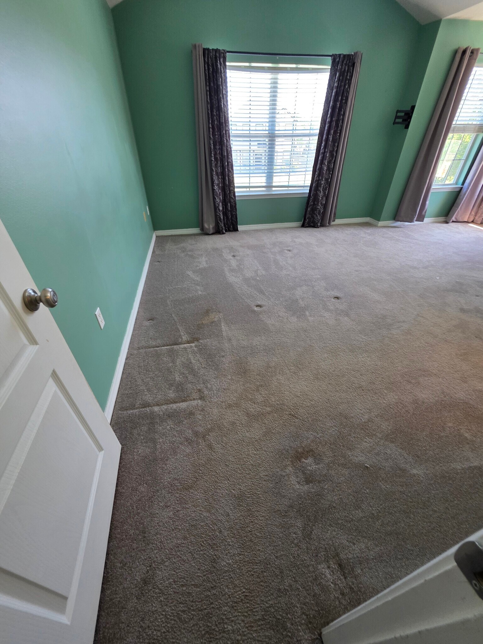 Building Photo - 713 Presscott St