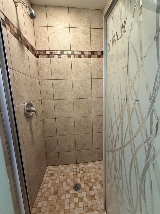 Building Photo - Beautiful Furnished 3BR/2BA Home in Prime Lincolnwood Location – Top-Rated Schools