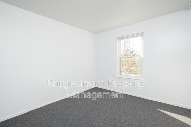 Building Photo - 1415 Forest Ln