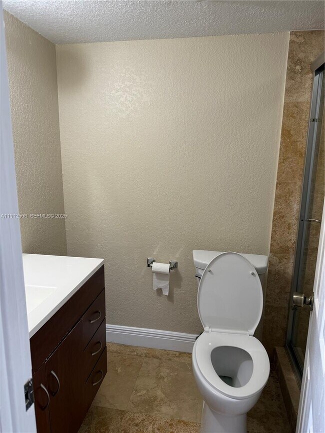 Building Photo - 3745 NE 171 St