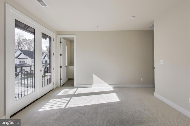 Building Photo - 6921 Renita Ln