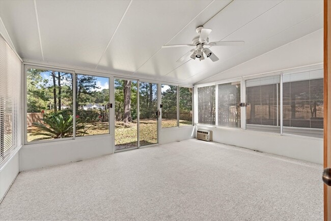 Building Photo - 3 BR, 2.5 BA, 2 Car Garage -- Charleston N...