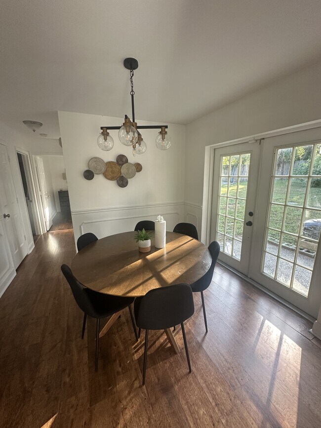 Building Photo - 381 S Cobble Ct