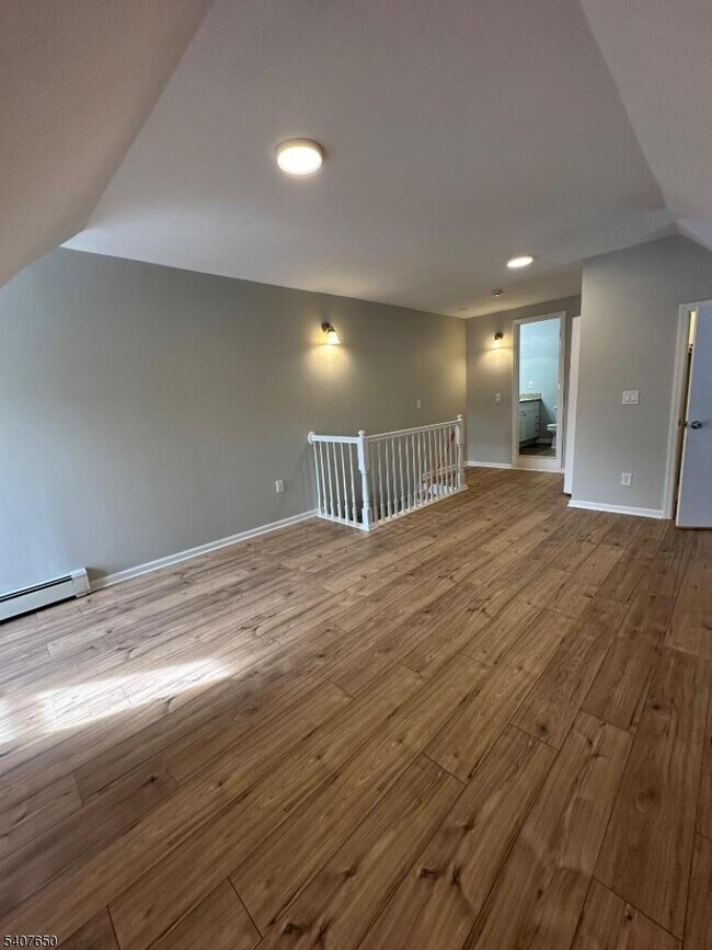 Building Photo - 112 Park St