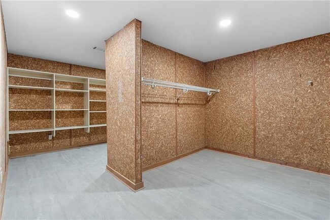 Building Photo - 350 Kelson Dr NW