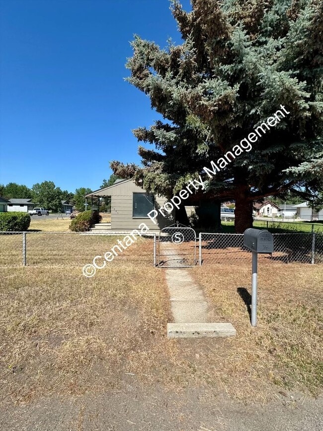 Building Photo - 1 Bed 1 Bath Located in the Flats