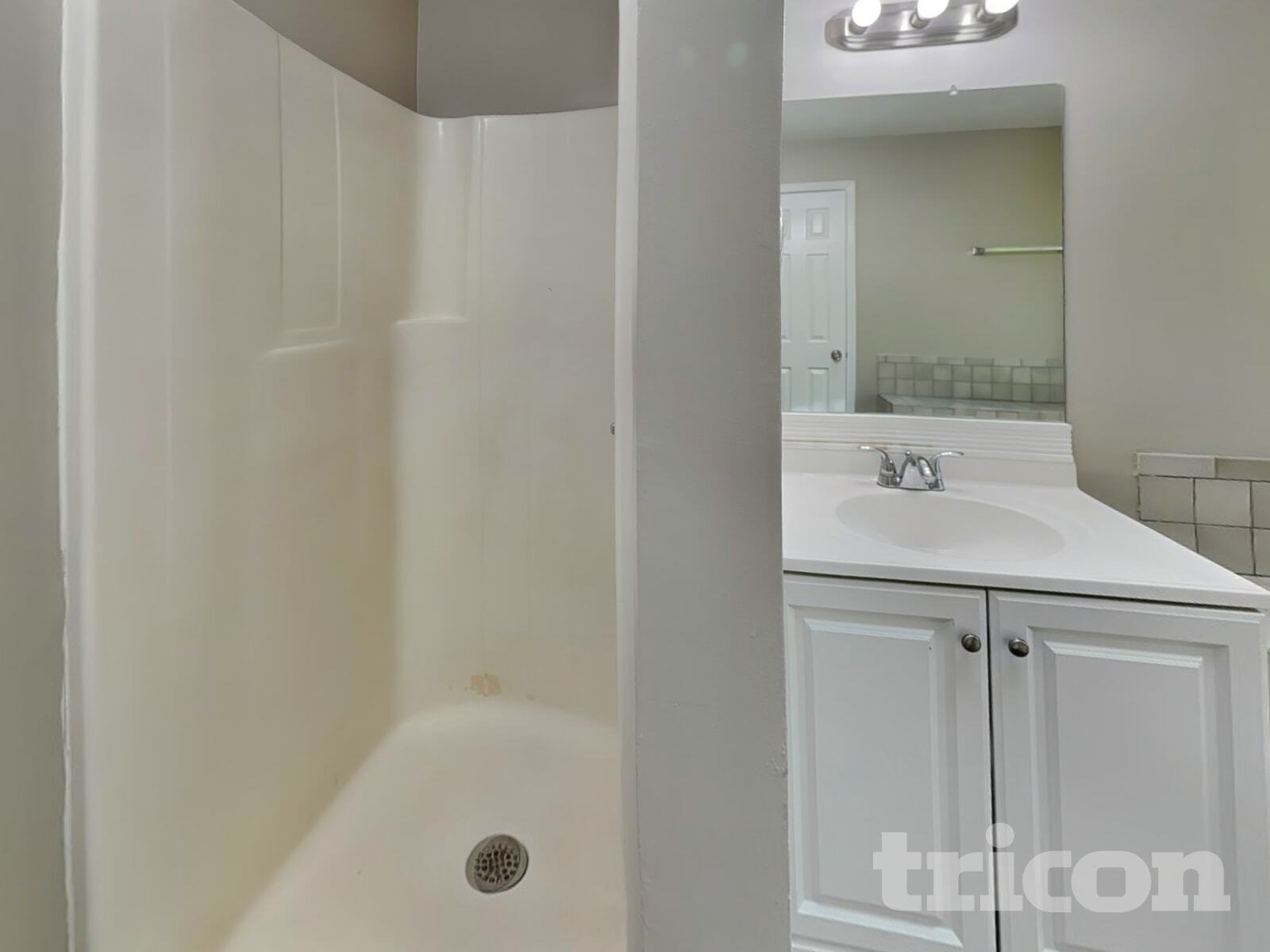 Building Photo - 4580 Woodcroft Cove