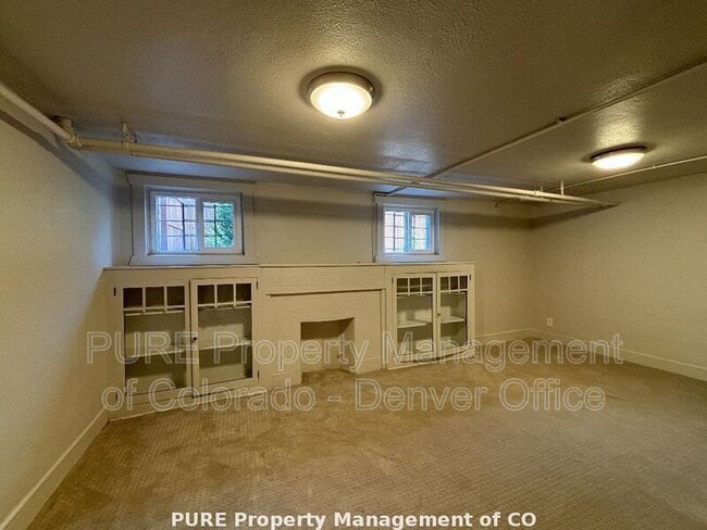 Building Photo - 1461 N Raleigh St