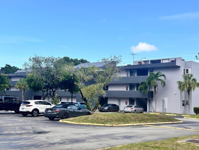 Building Photo - 8801 W Flagler St