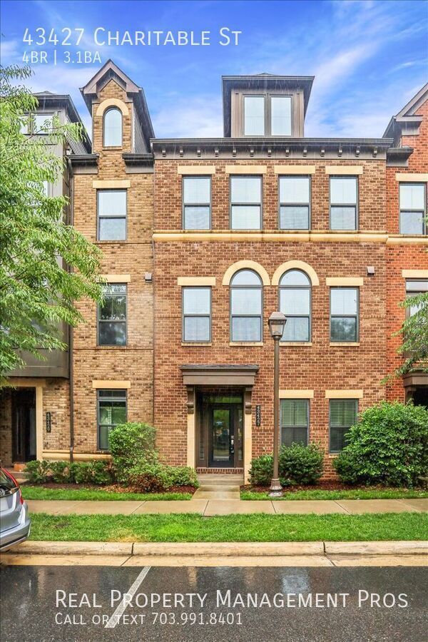 Building Photo - 43427 Charitable St