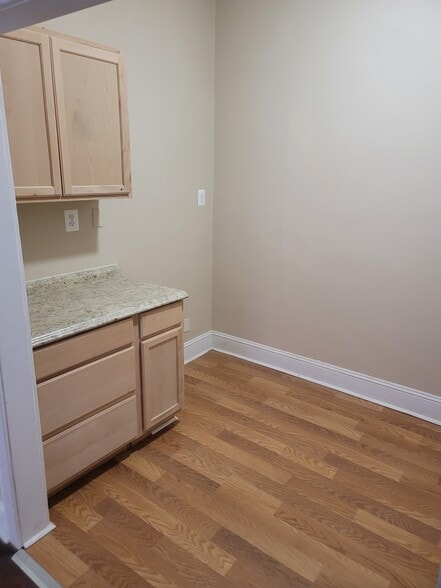 Building Photo - The Lucania