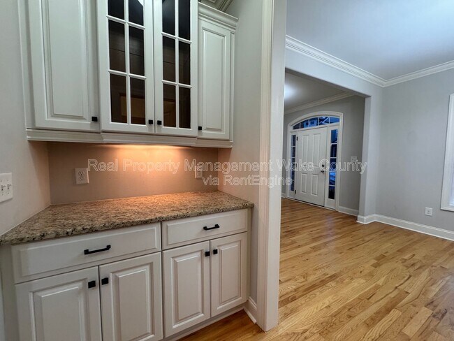 Building Photo - 441 Heritage Village Ln