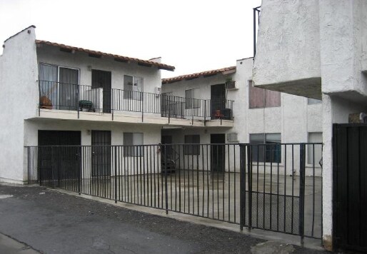 Building Photo - The Burnham Apartments