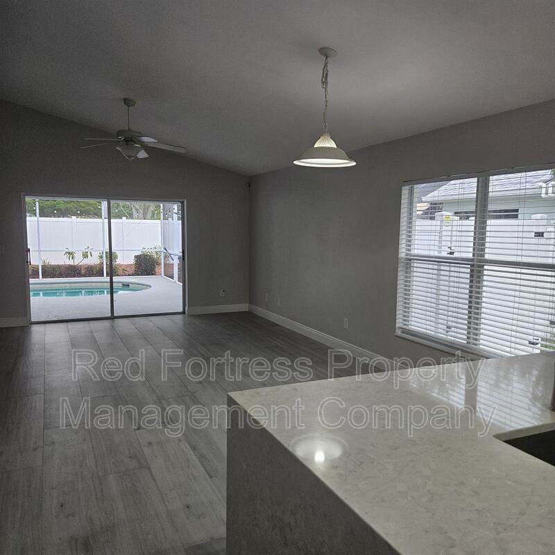 Building Photo - 15570 Beach Pebble Way