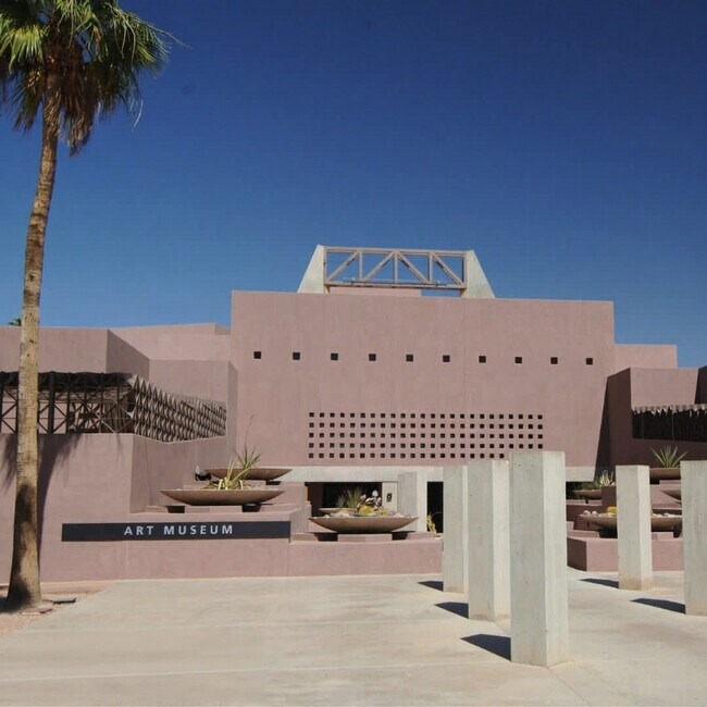 Building Photo - 1275 E University Dr