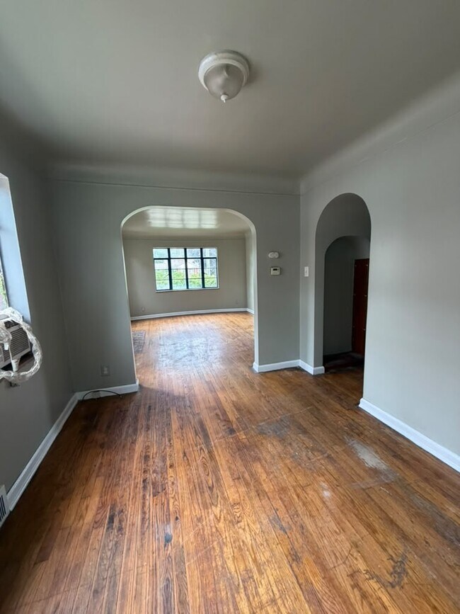 Building Photo - 17928 Chandler Park Dr