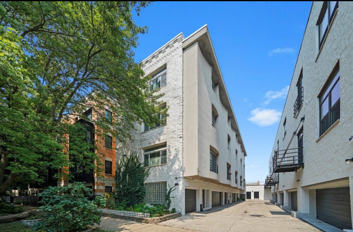 Building Photo - 2231 N Lister Ave
