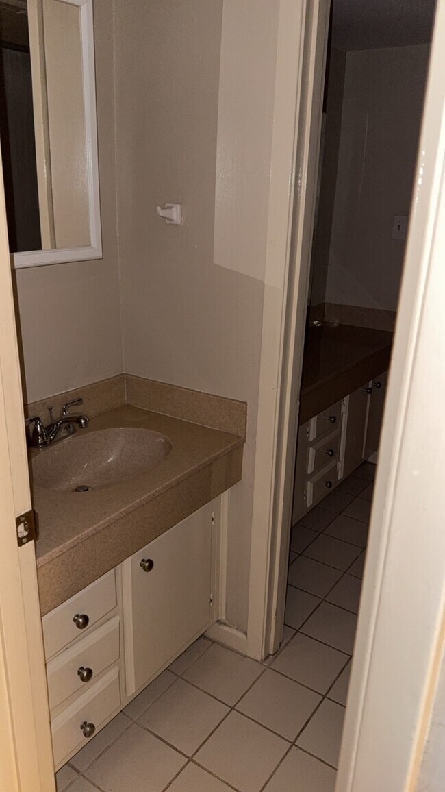 Building Photo - 3402 Timmons Ln