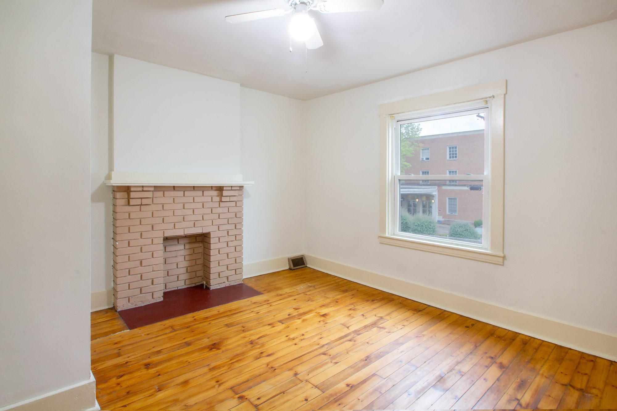 Building Photo - 132 S Trenton Ave