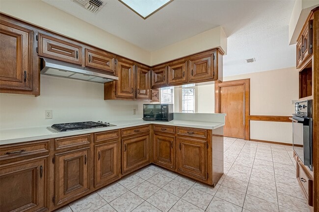 Building Photo - 14818 La Rana Dr