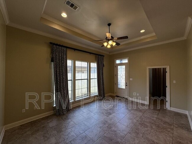 Building Photo - 17734 Spring Creek Dr