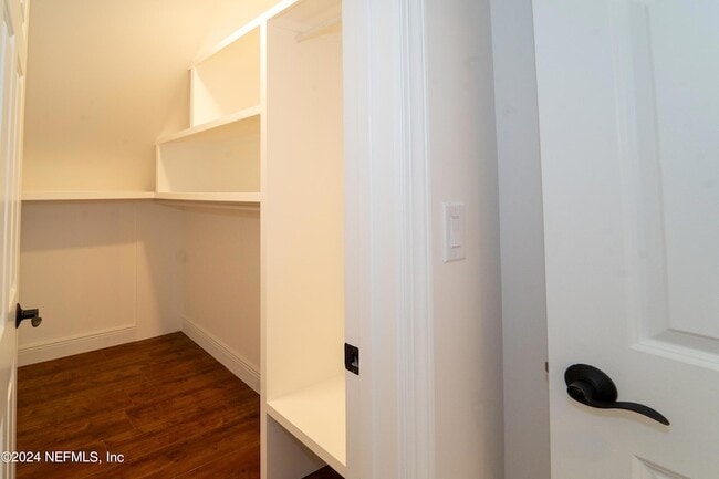 Building Photo - 11 Aviles Street