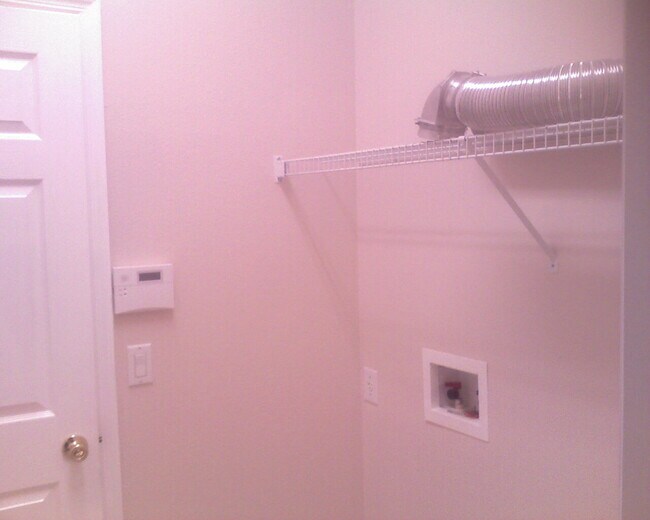 Building Photo - 2424 Cerberus Dr