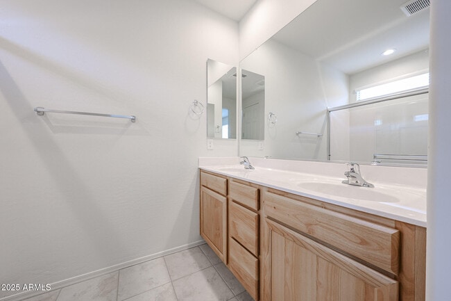 Building Photo - 7056 W Oberlin Wy