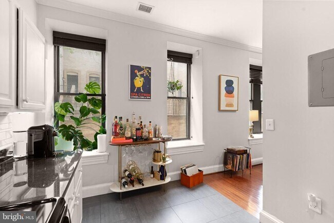 Building Photo - 1325 13th St NW