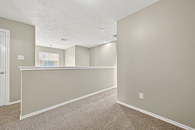 Building Photo - 110 N Burberry Park Cir