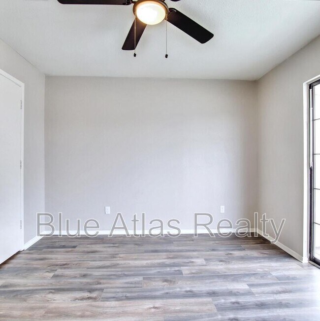 Building Photo - 2302 Indigo Ln