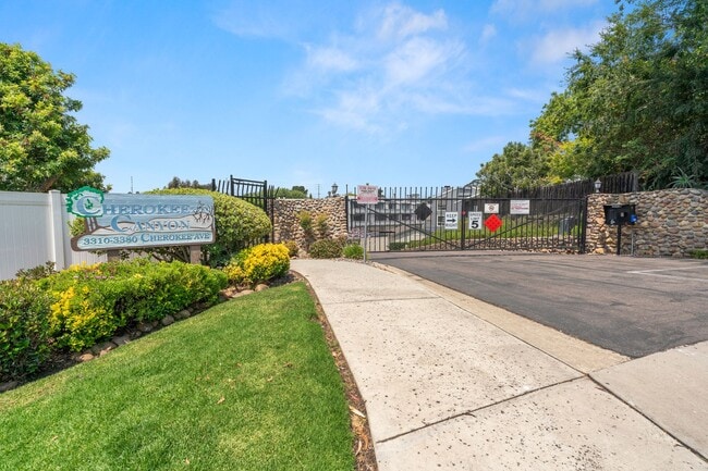 Building Photo - MOVE IN SPECIAL- $500 off First Months Ren...