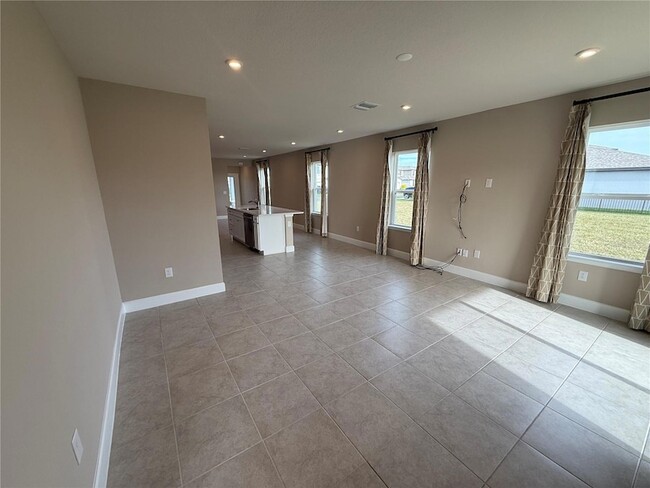 Building Photo - 10013 Daybreak Glen